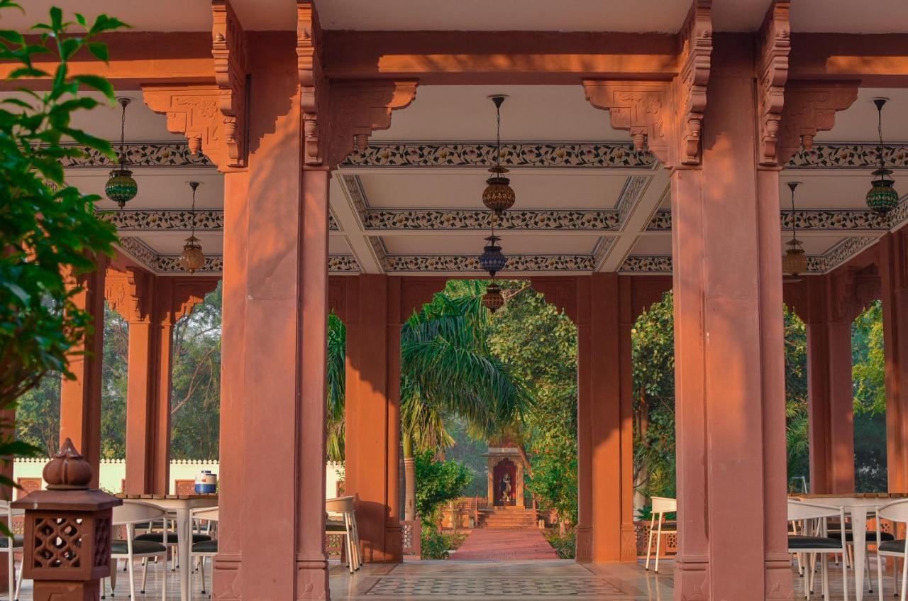 Umaid Palace - A Lakeside Heritage Palace Resort Near Jaipur Close To Bhangarh & Chand Baori Stepwell Abhaneri Dubbī المظهر الخارجي الصورة