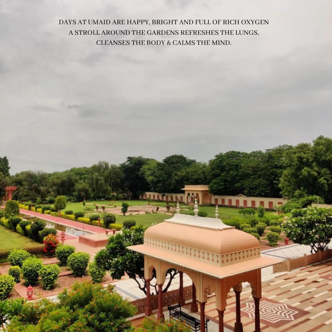 Umaid Palace - A Lakeside Heritage Palace Resort Near Jaipur Close To Bhangarh & Chand Baori Stepwell Abhaneri Dubbī المظهر الخارجي الصورة